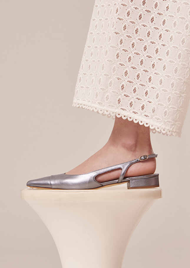 Katia pumps pumps in metallic leather Denim TARA JARMON UK