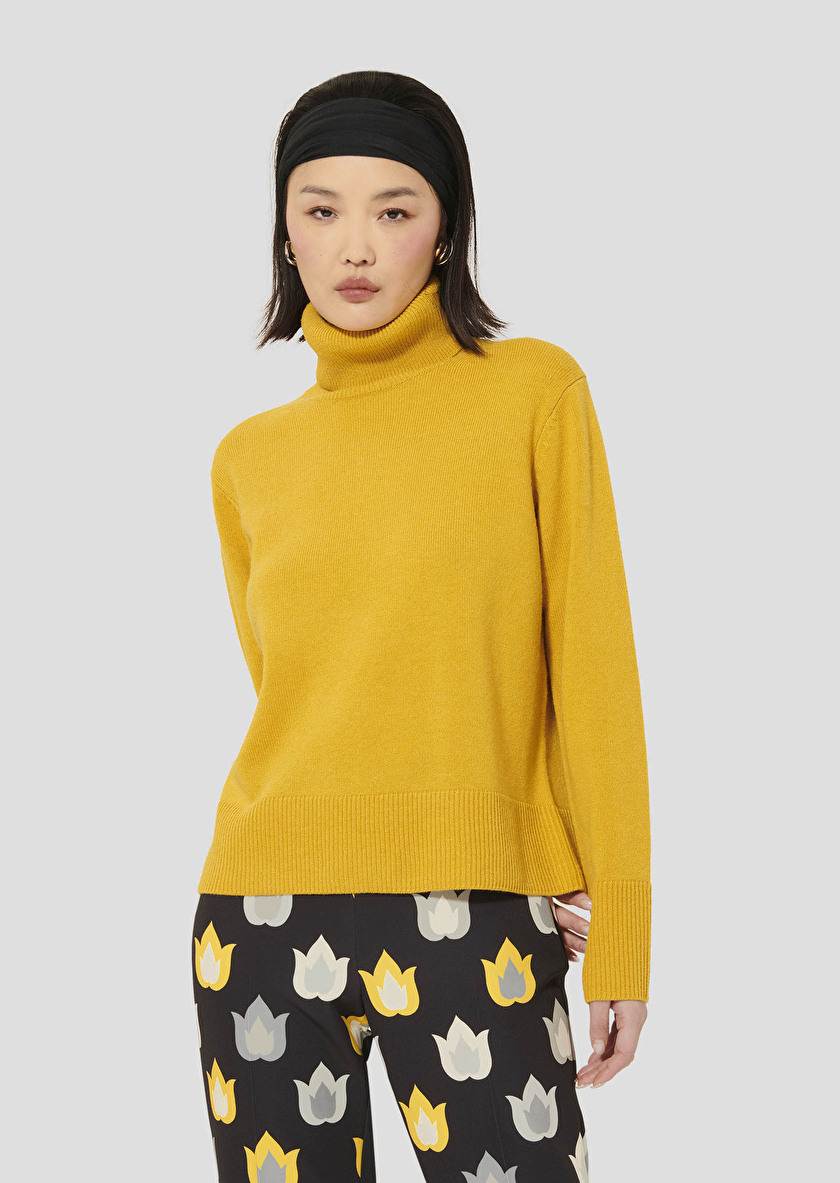 Yellow sweater in alpaca and merinos wool Palia Lemon yellow TARA JARMON UK