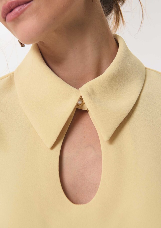 Top Thimotée vanilla with a teardrop neck Vanilla TARA JARMON UK